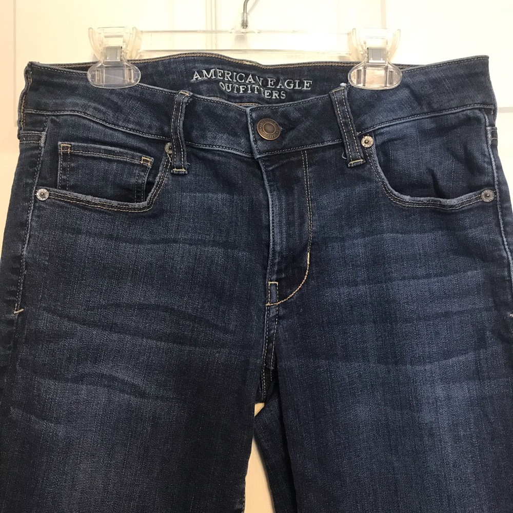 💥CLOSET CLEANOUT💥 AE Straight Leg Jeans
